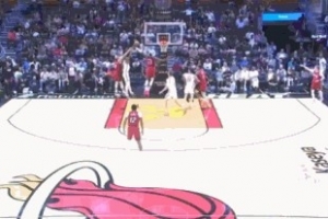 突然闪现！阿德巴约后排切入远距离双手补扣得分