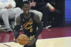 施罗德谈自己的角色：进攻端打出破坏性 防守端全场给对手施压