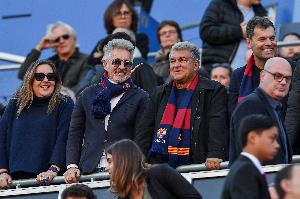 每体谈巴萨主席选举：与丰特差距比预期小，拉波尔塔家中开会分析