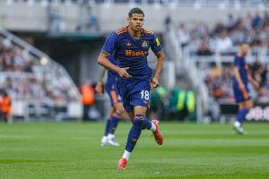 圣詹姆斯公园堡垒！近95年来，纽卡联赛主场面对曼联首次4连胜