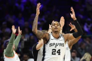 23分钟+43！瓦塞尔本场比赛正负值队史第二 仅次于邓肯的+45