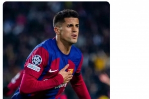 记者：坎塞洛是非常成功的签约，将在冲刺阶段发挥重要作用