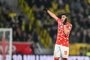 德天空：美因茨中场阿米里计划今夏转会，已有球队询问他的情况