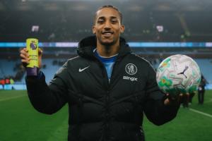 去年回本今年起飞！24岁佩德罗3射1传赛季17球9助 蓝军砸了6370万