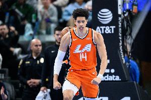 卢谈尼德豪泽伤情：没有具体时间表 不确定需要多长时间康复