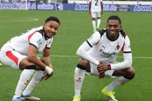 米体：莱奥续约谈判已开启，但英超和沙特的转会威胁仍存在