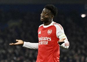 萨卡：赛中听到球迷庆祝知道曼城被扳平，但我们专注于做好自己