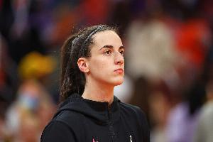 詹姆斯：18岁进NBA多少人希望我失败 有类似经历&全力支持克拉克