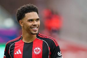 德天空：法兰克福预计今夏将收到对科林斯的报价，要价4000万欧