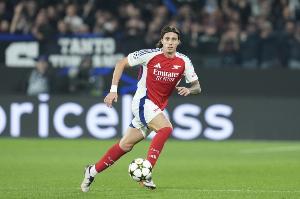 卡拉菲奥里谈伦敦生活：不太喜欢在这里开车，他们太循规蹈矩