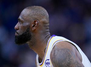 詹姆斯谈加冕历史进球王：和一些史上最伟大球员比肩 我无比荣幸