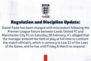 官方：英足总已指控利兹联主帅法尔克，他在对阵曼城赛后质询裁判