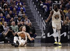 对年轻队友的要求标准？追梦：保持赢球习惯 要一直努力