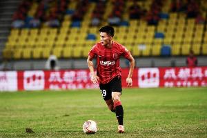 甘超赛前瞬采打趣：对周定洋很了解，希望他今天发挥失常吧