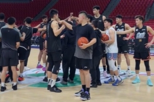 新主场！广州男篮踩场训练已完成 从这里启航  期待大家的到来