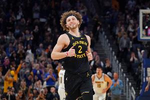 科尔：波杰姆是我们最好防守者之一 能弱侧协防&造进攻犯规/抢板