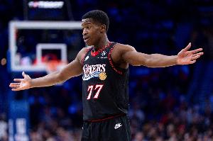 Scotto：埃奇库姆因腰椎挫伤今天缺阵爵士 对阵老鹰前重新评估