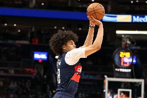 奇才官方：凯肖恩·乔治遭左肘尺侧副韧带部分撕裂 3周后重新评估