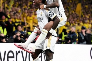 双料队友，维尼修斯祝福罗德里戈：我们都在等你归来