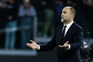 热刺本赛季英超主场仅仅拿到10分，英格兰前4级联赛仅高于谢周三