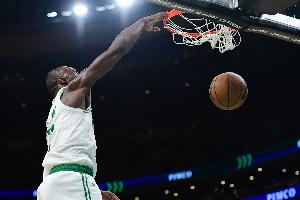 杰伦·布朗：这场失利翻篇 我们都能做得更好 我作为领袖责任