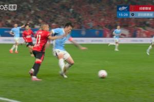 记者谈姜至鹏染红：37岁生日收获红牌，这生日过的，哎