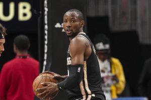 今天老鹰客战雄鹿 库明加因左膝炎症降为出战成疑