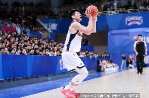 媒体人：陈家政拿MVP让人意外也实至名归 未来他或成国家队常客