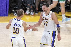 肯纳德：东契奇是史上最佳得分手之一 期待我们的契合度能更高