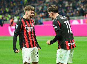 萨56：足球最令我欣慰的，就是能让父母骄傲，并改善他们的生活