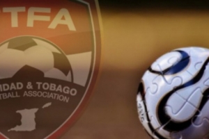 特立尼达与多巴哥足协官方：经协商与国家队主帅德怀特·约克解约