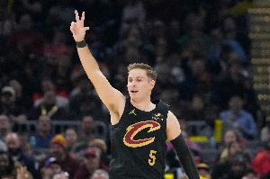 新秀赛季随雄鹿夺冠！梅里尔：我学到最重要的一点就是职业精神