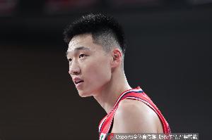 频频杀伤！袁照耀半场10罚8中拿到8分4板