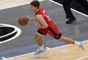 攻势篮球！本赛季至今谢泼德首发时 火箭的战绩为8胜2负