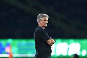 记者：乔迪和安德森体系基本是433，所以玉昆和去年比变动不大