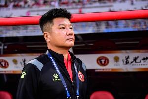 回山东受球迷追捧！李金羽：不是每位球员都能享受到这样的待遇