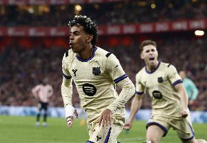 距纪录仅差5球！18岁亚马尔本赛季西甲已进14球，劳尔19岁前19球