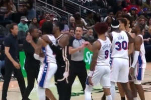 各打五十大板！沃特福德和丹尼尔斯互相吵架&推搡 各自吃T！