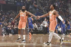 阿特金森：米切尔缺席能让哈登更多地表达自己 这也算积极的一面