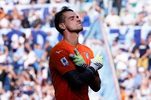 斯基拉：拉齐奥门将普罗维德尔接受肩部手术，赛季报销