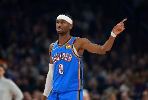 SGA谈比赛节奏：我小时候矮小且速度慢 必须想办法在场上寻找位置