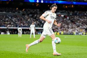 无缘战曼城首回合！皇马官方：卡雷拉斯右腿腓肠肌肌肉受伤