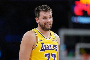 下半场21分！东契奇25中11砍全场最高35分外加8板4助 罚球10中8