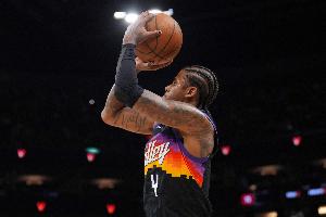 奥特：杰伦·格林缺席了很久 他对自己非常严格&且一直在进步