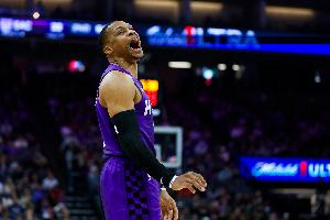 37岁116天！威少单场砍至少20分10板10助且0失误 NBA历史最老