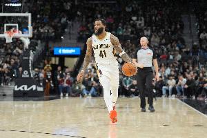 能攻能抢！萨迪克·贝17中9砍下23分10板2助2断 拼下5前场板