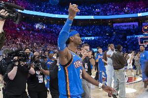 连续3场关键球！神的武器再加撤步三分 SGA提前终结本季MVP讨论