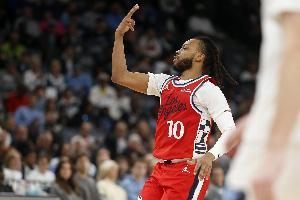 末节12分！加兰16中7拿到23分7助&三分9中5 正负值+20