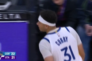 上来就进！塞斯·库里时隔三个月复出命中首记三分