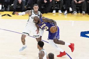 波蒂斯：湖人球员都百万粉 库兹马就因在湖人打过球一切都被放大